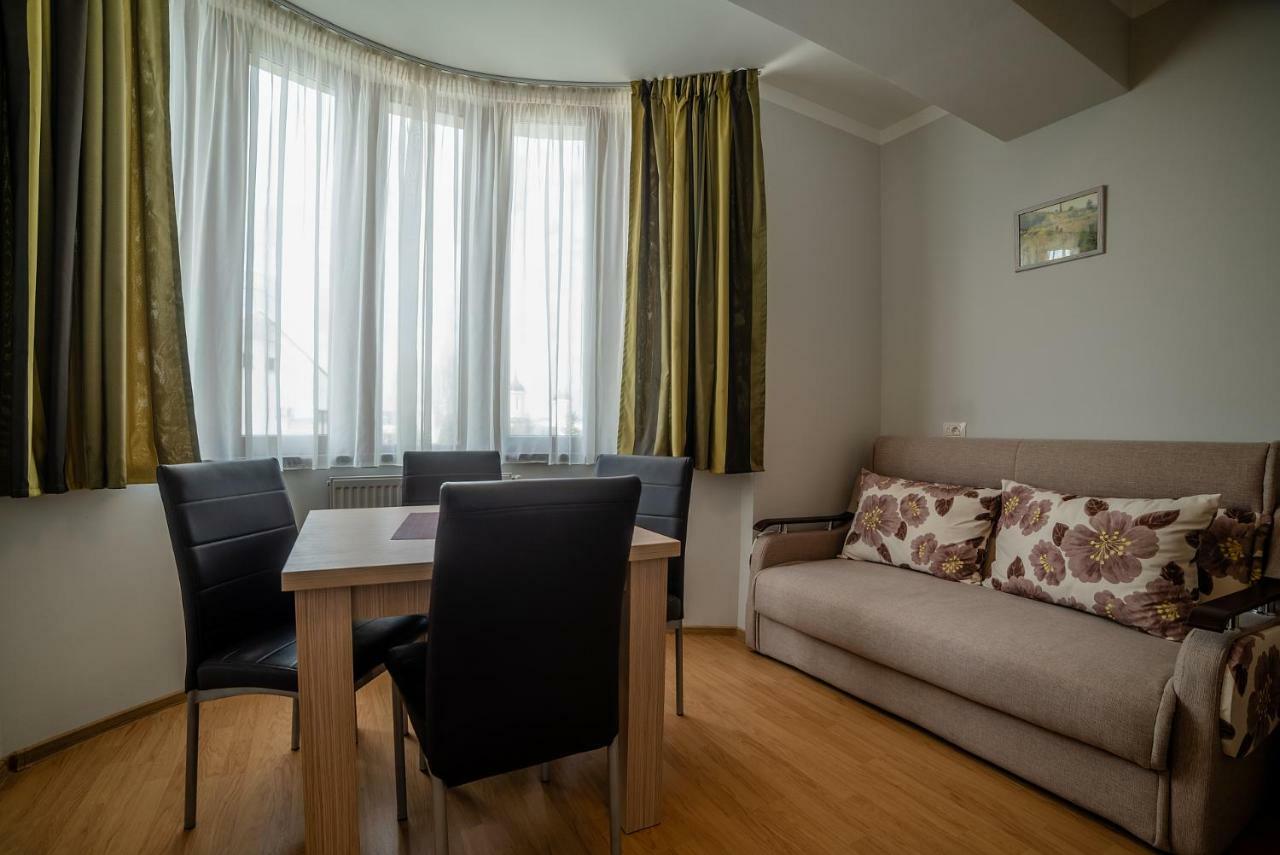 Elis Residence Cluj-Napoca Buitenkant foto