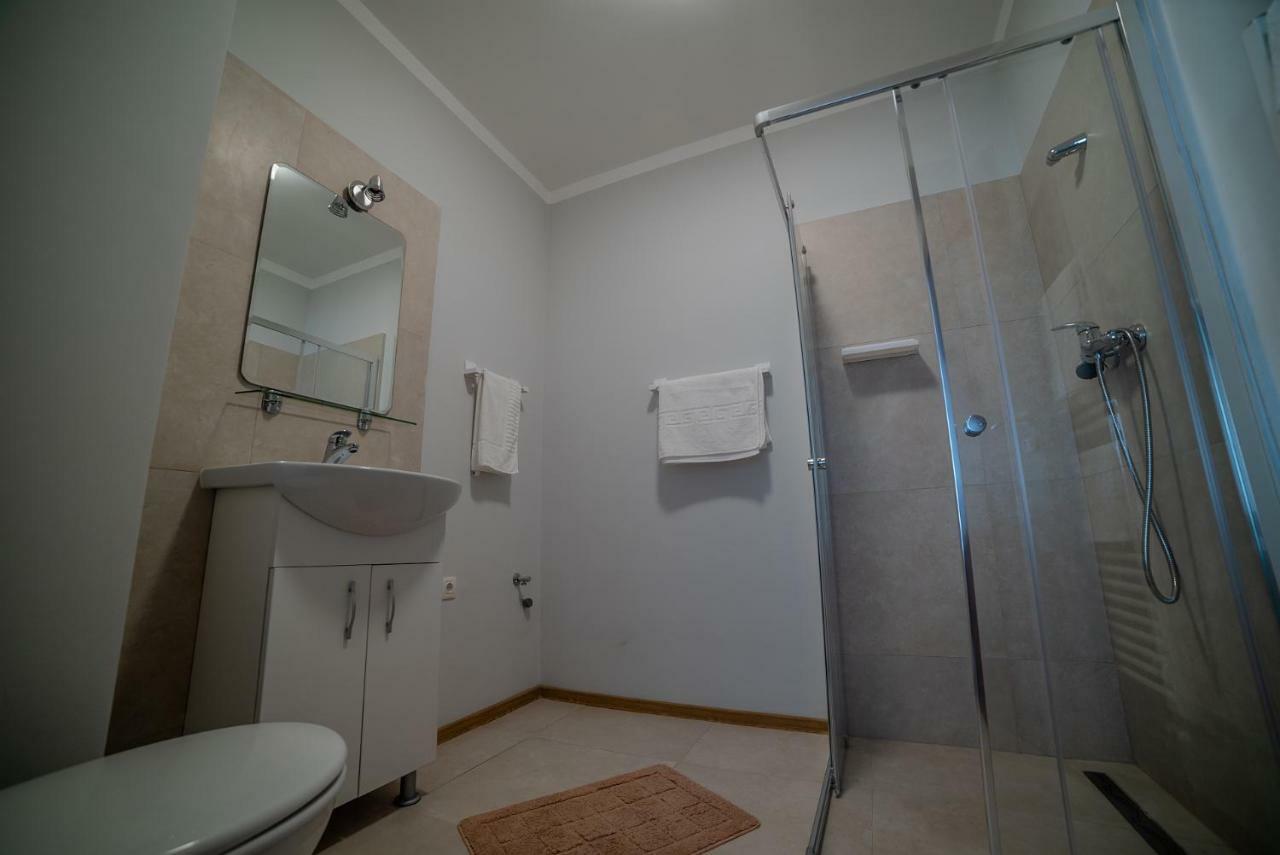 Elis Residence Cluj-Napoca Buitenkant foto